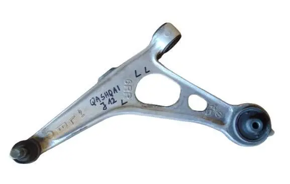 Nissan Qashqai J12 Front lower control arm/wishbone