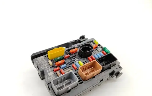 Citroen Berlingo Fuse box set 9675877980