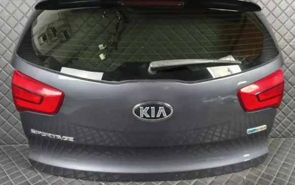 KIA Sportage Truck tailgate