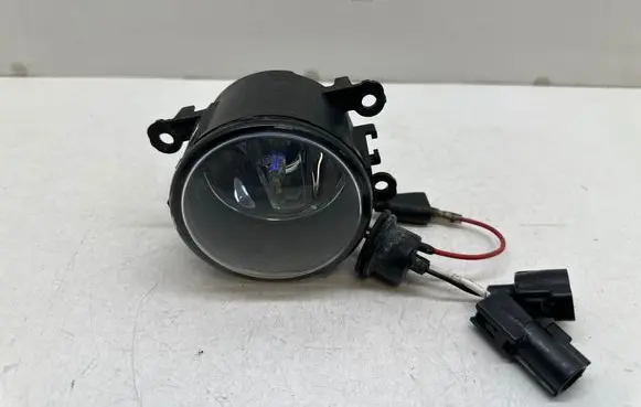 Peugeot 3008 I Front fog light 9650001680