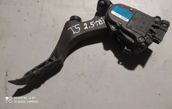 Volkswagen Multivan T5 Accelerator throttle pedal 7H1723503