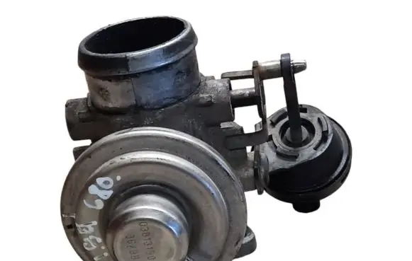 Audi A3 S3 8L EGR valve 038129637 038131501E