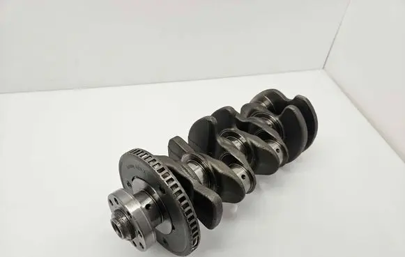 Volkswagen Golf VII Crankshaft 050105189B