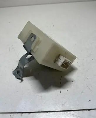 Toyota Avensis T250 Door control unit/module 8974105070 73668012