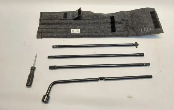 Ford Ranger IV Tool set