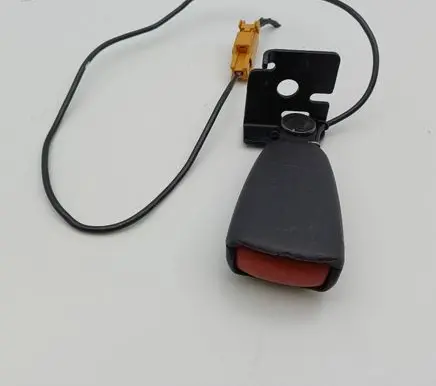 Volvo V50 Rear seatbelt buckle 8664753
