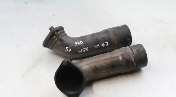 BMW X5M E70 Muffler pipe connector clamp 7616846 18307616846
