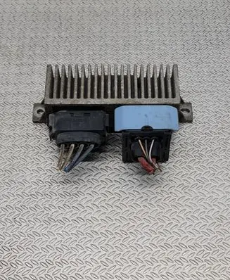 Renault Scenic III - Grand scenic III Glow plug pre-heat relay 8200558438A RCS812