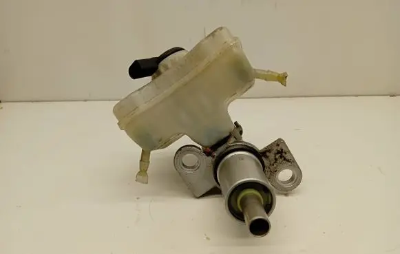 Audi A4 S4 B8 8K Master brake cylinder 8K0611301