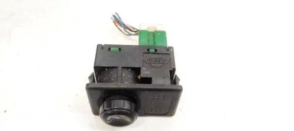 Wing mirror switch