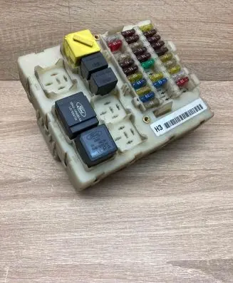 Ford Focus Fuse module 98AG14A0730H 518239900