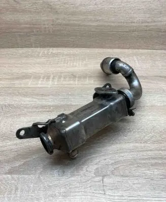 BMW 5 E39 EGR valve cooler 7787404 2333