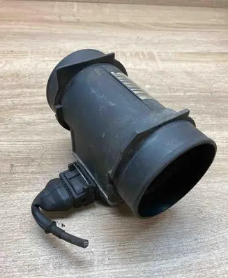 Opel Vectra B Mass air flow meter 90411957 5WK9150