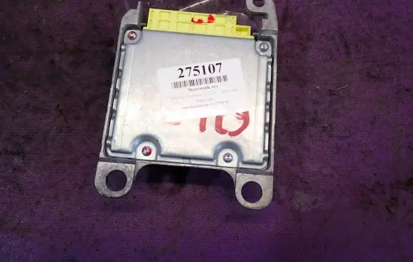 Toyota Avensis T250 Airbag control unit/module 89170-05220