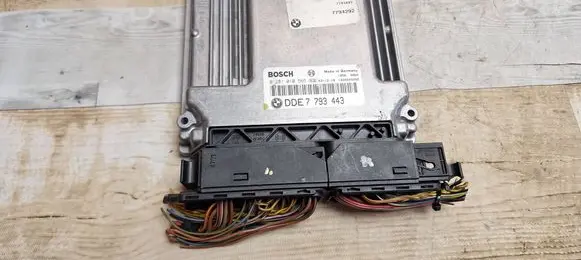 BMW 3 E46 Engine control unit/module 0281010565 7793443 1039S03266