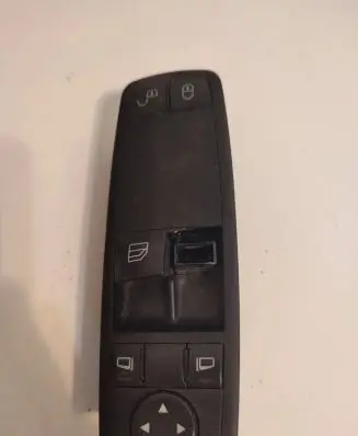 Mercedes-Benz B W245 Electric window control switch A1698206410 03728250