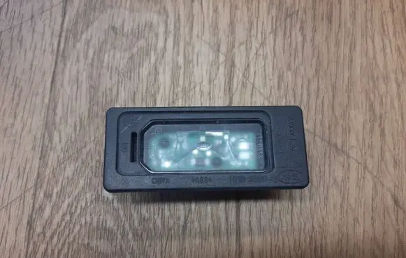Land Rover Discovery 5 Number plate light HY3213B627AB