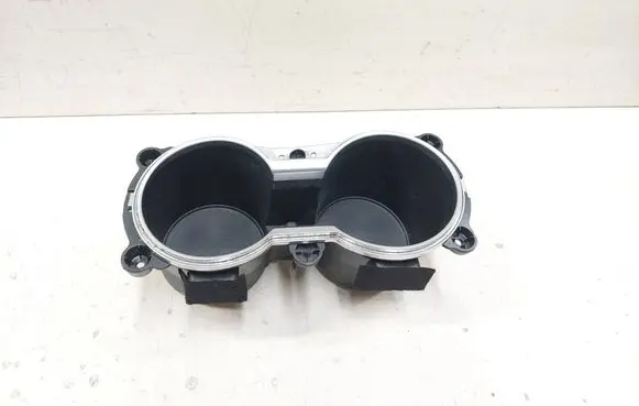 Hyundai i30 Cup holder front K0HGD80208