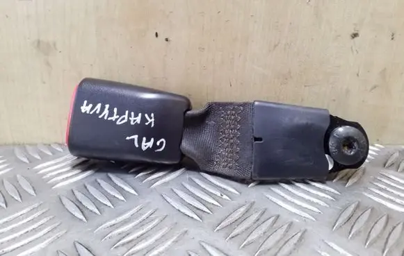 Chevrolet Captiva Rear seatbelt buckle