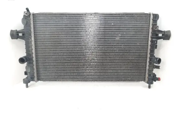Opel Zafira B Coolant radiator