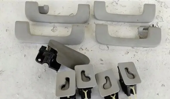 Audi A6 S6 C6 4F A set of handles for the ceiling 4F1823533C 4F1823633B