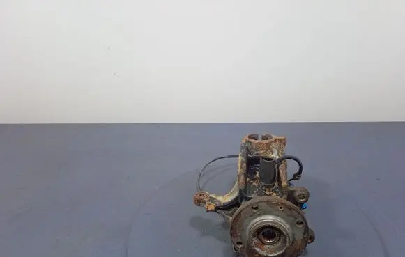 Citroen C4 Cactus Front wheel hub spindle knuckle