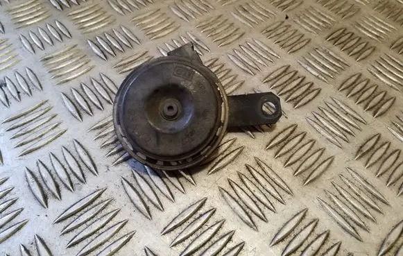 Suzuki Grand Vitara II Horn signal 2722001940