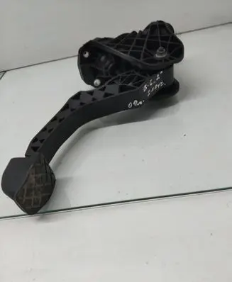 Volkswagen PASSAT B6 Clutch pedal 3C1721059AC