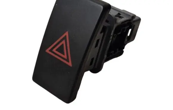 Toyota Avensis T270 Hazard light switch 15B279