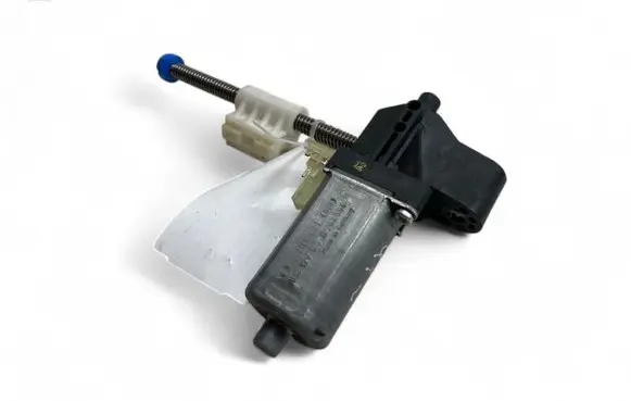 Audi Q7 4M Steering column adjust motor 0390203694