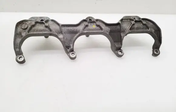 Audi A5 8T 8F Fuel Injector clamp holder 06E133340E