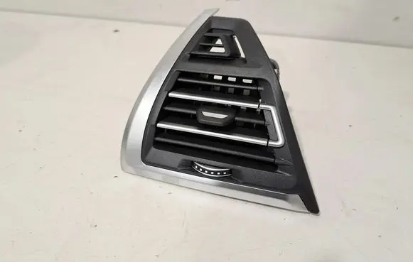 BMW X4 G02 Dashboard air vent grill cover trim 5A3BB10 9871599