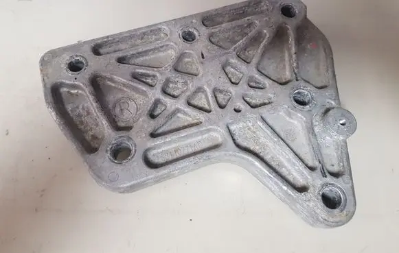 Fiat 500E Engine mounting bracket 68110771AD