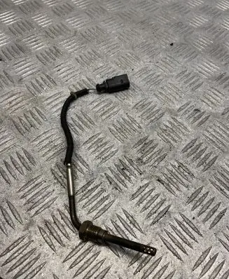 Audi A4 S4 B8 8K Exhaust gas temperature sensor 059906088Q
