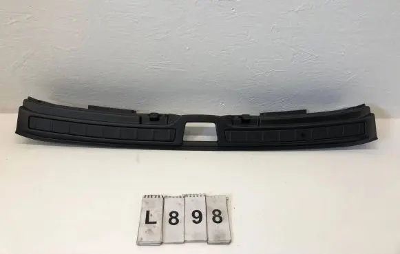 Volvo XC40 Trunk/boot sill cover protection 31440884
