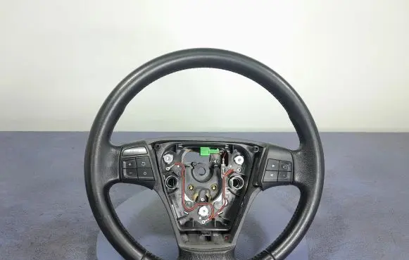 Volvo V50 Steering wheel 30741654