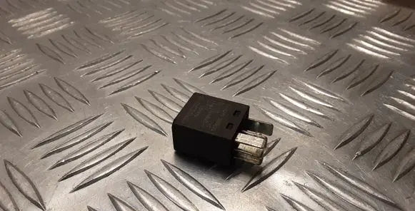 Volvo V70 Other relay 9441161