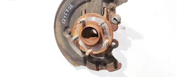 Ford Focus Front wheel hub bv613k170dnc bv61-3k170-dnc
