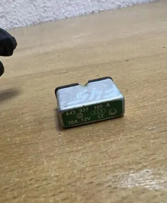 Audi A3 S3 8L Other relay 443937105A