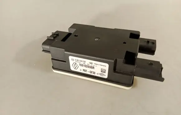 Renault Trafic III (X82) Fuel injection pump control unit/module 169102698R
