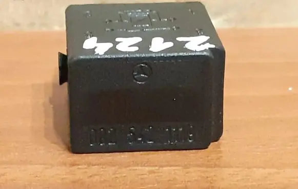 Mercedes-Benz A W168 Other relay 4RA00781300 2124