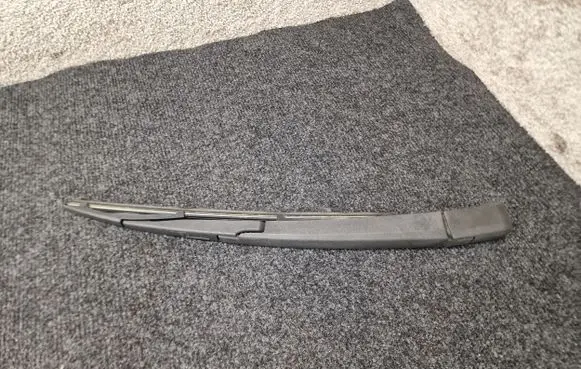 Opel Astra J Rear wiper blade 