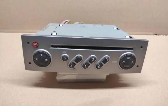 Renault Scenic II - Grand scenic II Radio/CD/DVD/GPS head unit 8200562686
