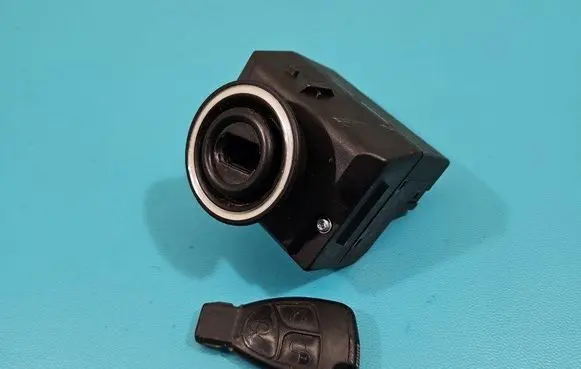 Mercedes-Benz E W211 Ignition lock 2115451008 IMPRK1432258