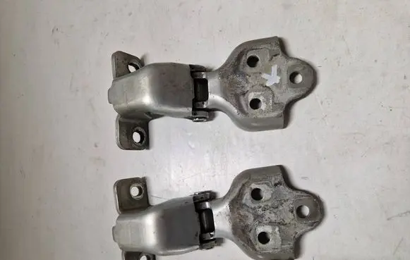 Opel Movano A Front door hinge set 