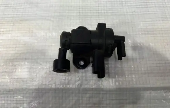 Peugeot 807 Vacuum valve 9628971180