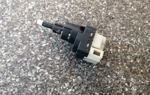 Audi A8 S8 D3 4E Brake pedal sensor switch 1K2945511C