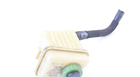 Power steering fluid tank/reservoir