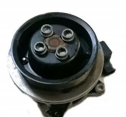 Skoda Fabia Mk2 (5J) Water pump pulley 03C880727D