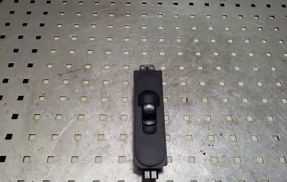 Mercedes-Benz Sprinter W906 Electric window control switch A9065451913